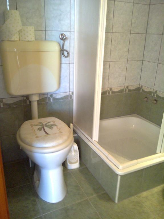 Marina-Buek Apartmanhaz 部屋 写真
